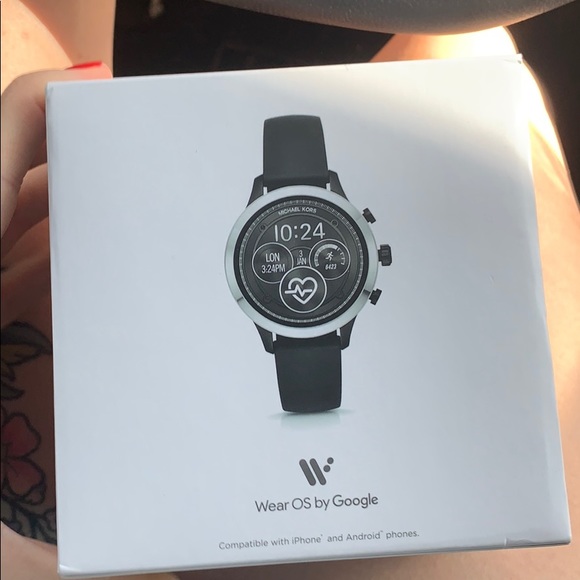 Mk access smartwatch brand new in box - Picture 1 of 2